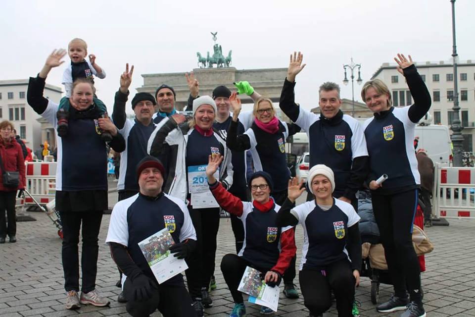 Brandenburger Tor:       Neujahrslauf am 01.01.2016